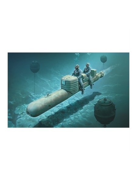 it5623-italeri-slc-maiale-with-crew-135